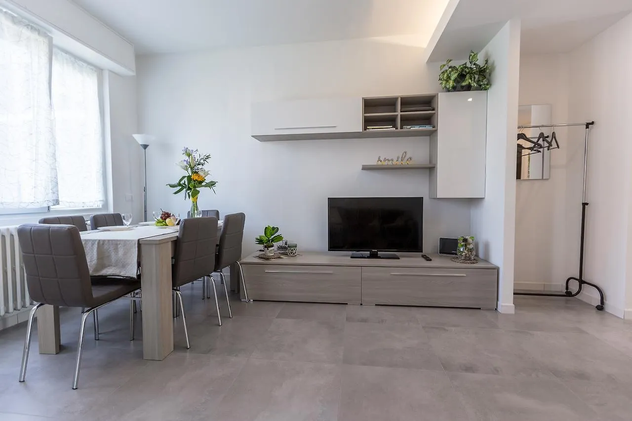 Milano Business Balcony Flat Apartment
