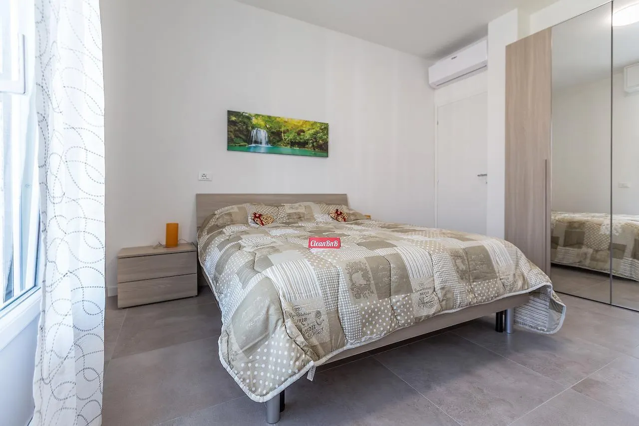 Milano Business Balcony Flat Apartment