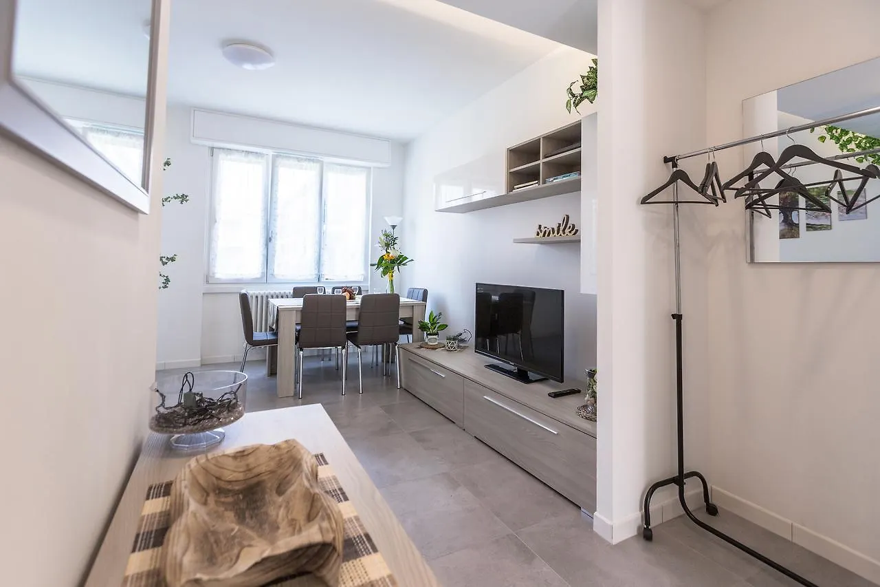 Milano Business Balcony Flat Apartment